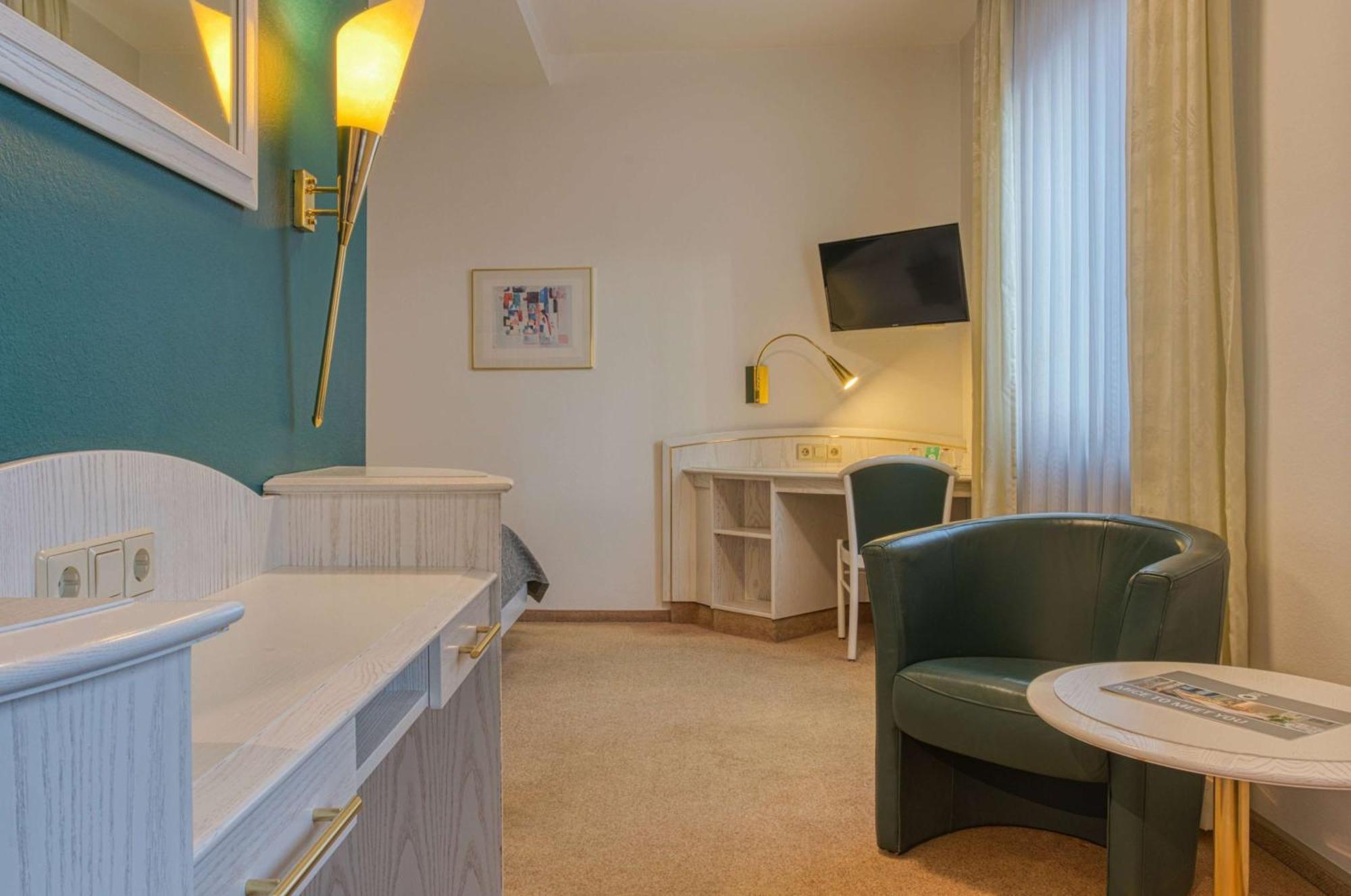 Centro Hotel Sautter Stuttgart City, Trademark Collection By Wyndham Bagian luar foto